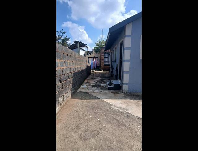 7 BEDROOM HOUSE FOR SALE IN KAALFONTEIN